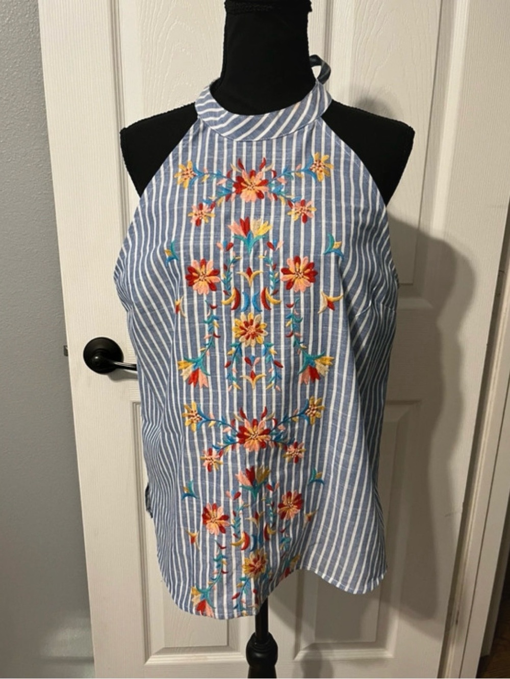 Sleeveless Blue Stripe Halter Top with Floral Embroidery